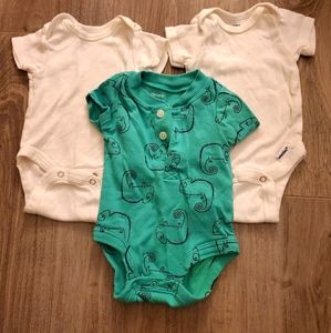 CARTERS/GERBER Newborn Onsies